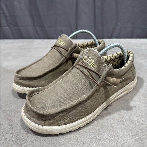 hey dude wally tobacco Fish Lure Shoes Men's 8 Brown Elastic Laces Moc Toe customizable fit without the need for traditional tying Wally Fish Lure - HEYDUDE